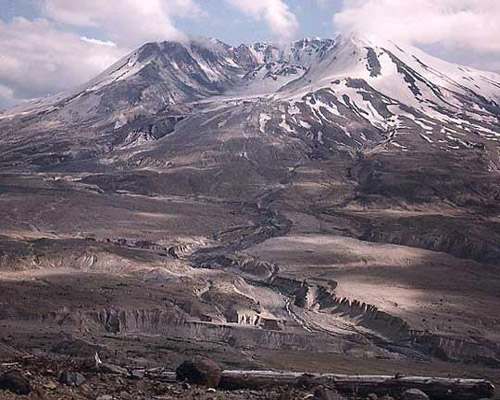 From Johnston Observatory in the Mount St Helens Memorial