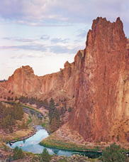 The Crooked River winding through Smith Rock State Park Near the town of Terra Bonne