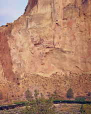 The Crooked River winding through Smith Rock State Park Near the town of Terra Bonne