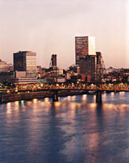 Panoramic view from the Marquam Bridge of the Willamette River, Downtown Portland and the Hawthorne Bridge